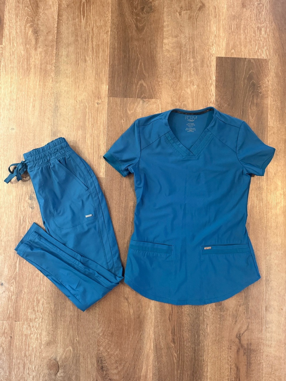 Cherokee Teal V-Neck Scrub set